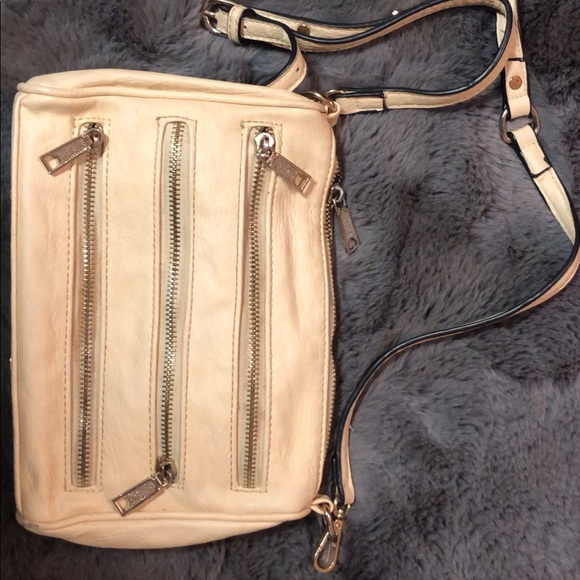 Cross body bag with gold accents - Picture 1 of 4